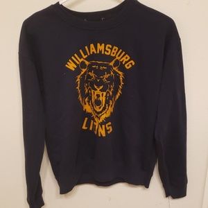 "Williamsburg lions" crewneck sweatshirt womens
